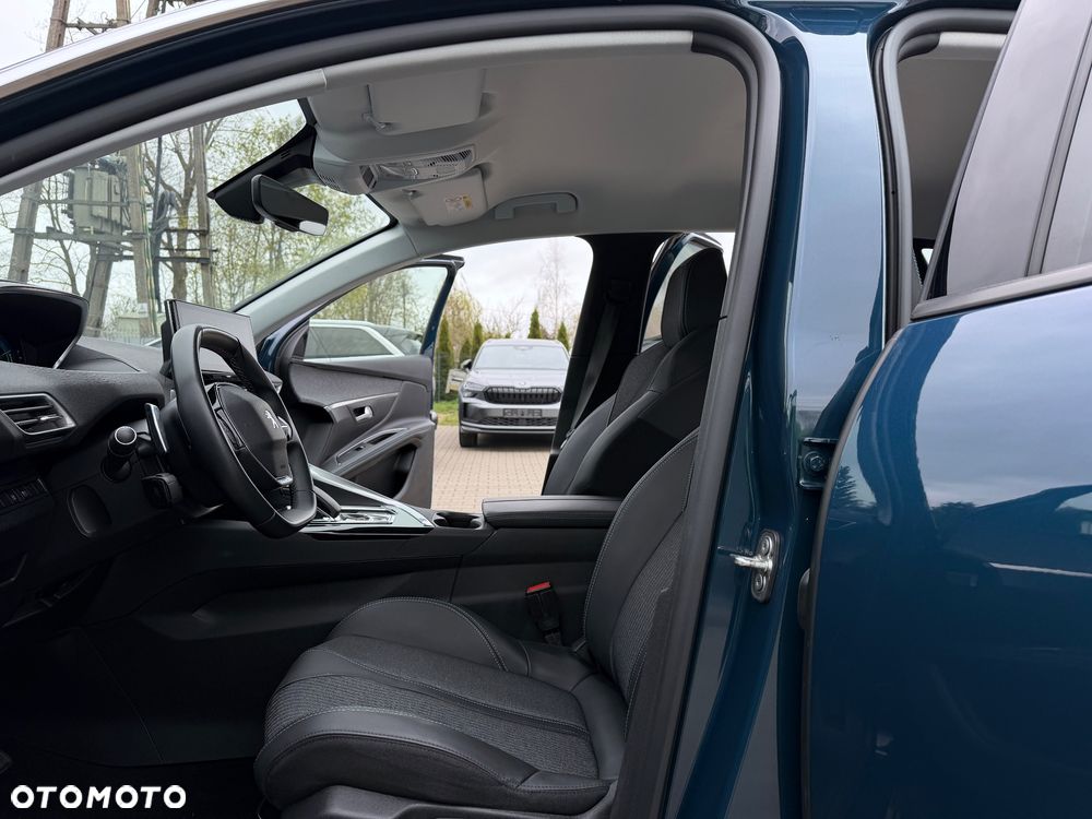 Peugeot 3008 1.6 PureTech HYbrid Allure S&S EAT8 - 27