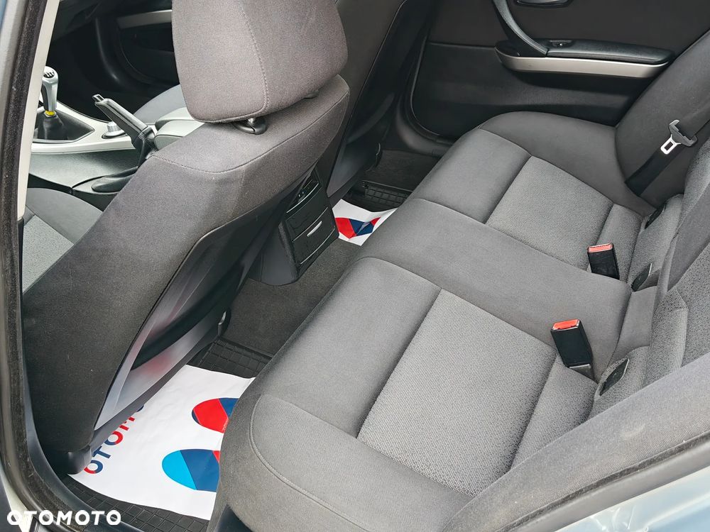 BMW Seria 5 520i - 8