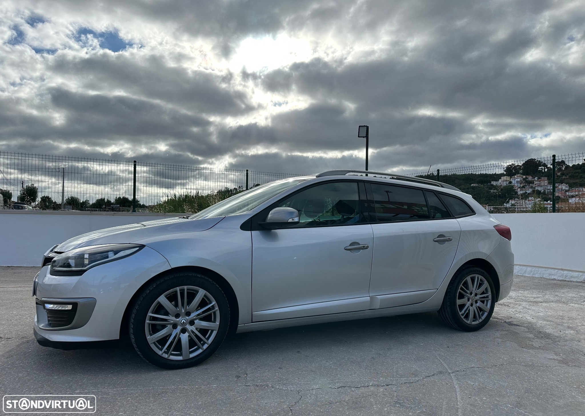 Renault Mégane Sport Tourer 1.6 dCi GT Line SS - 11