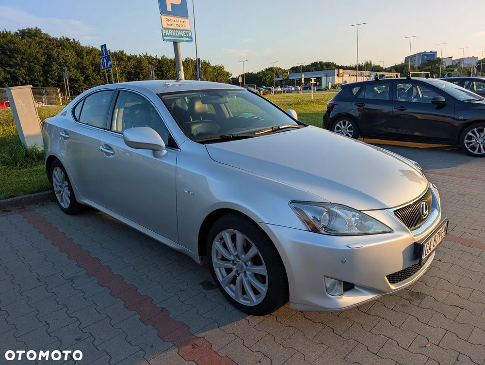 Lexus IS 220 D Prestige - 3