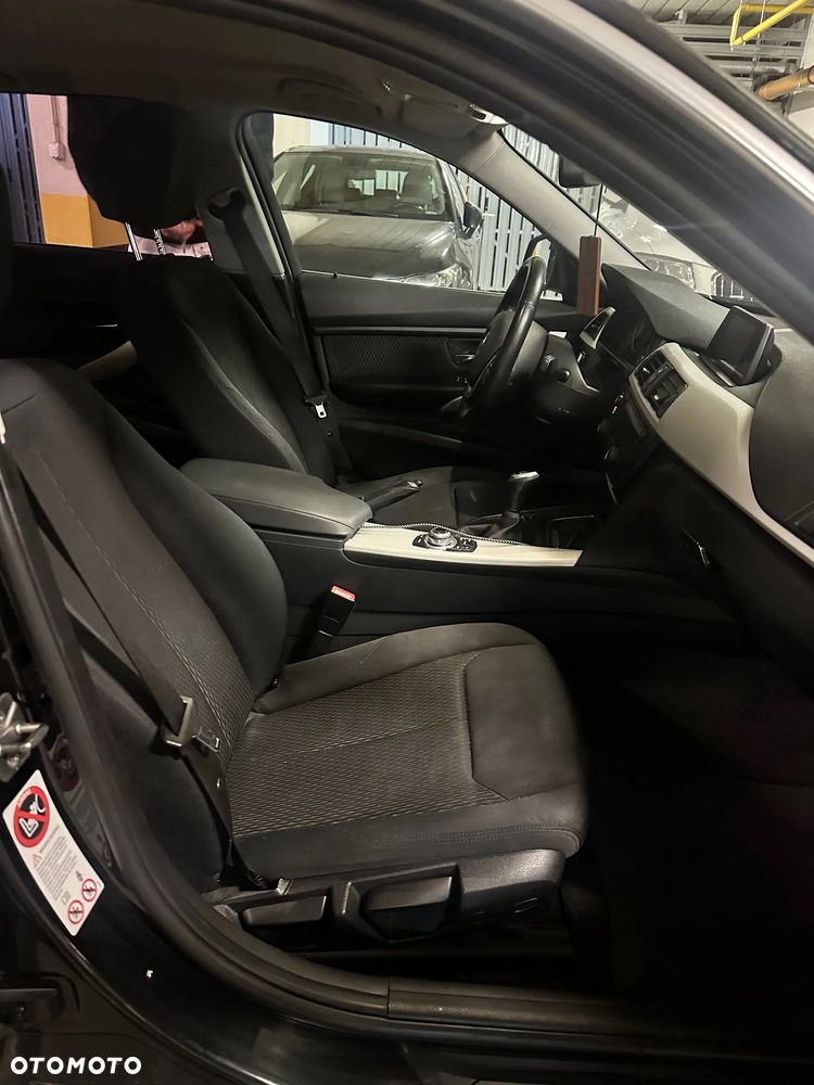 BMW Seria 3 320d Efficient Dynamics Edition - 7
