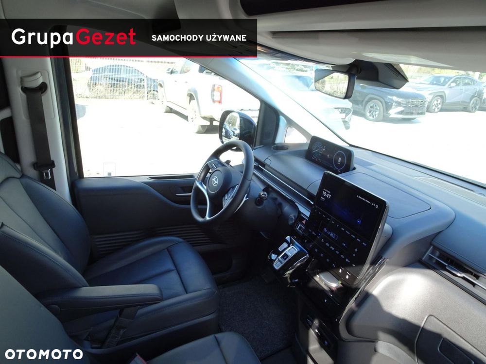 Hyundai Staria - 14