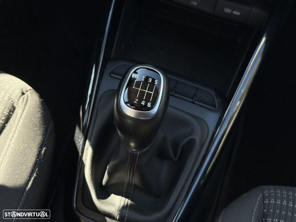 Kia Stonic 1.0 T-GDi Tech - 12