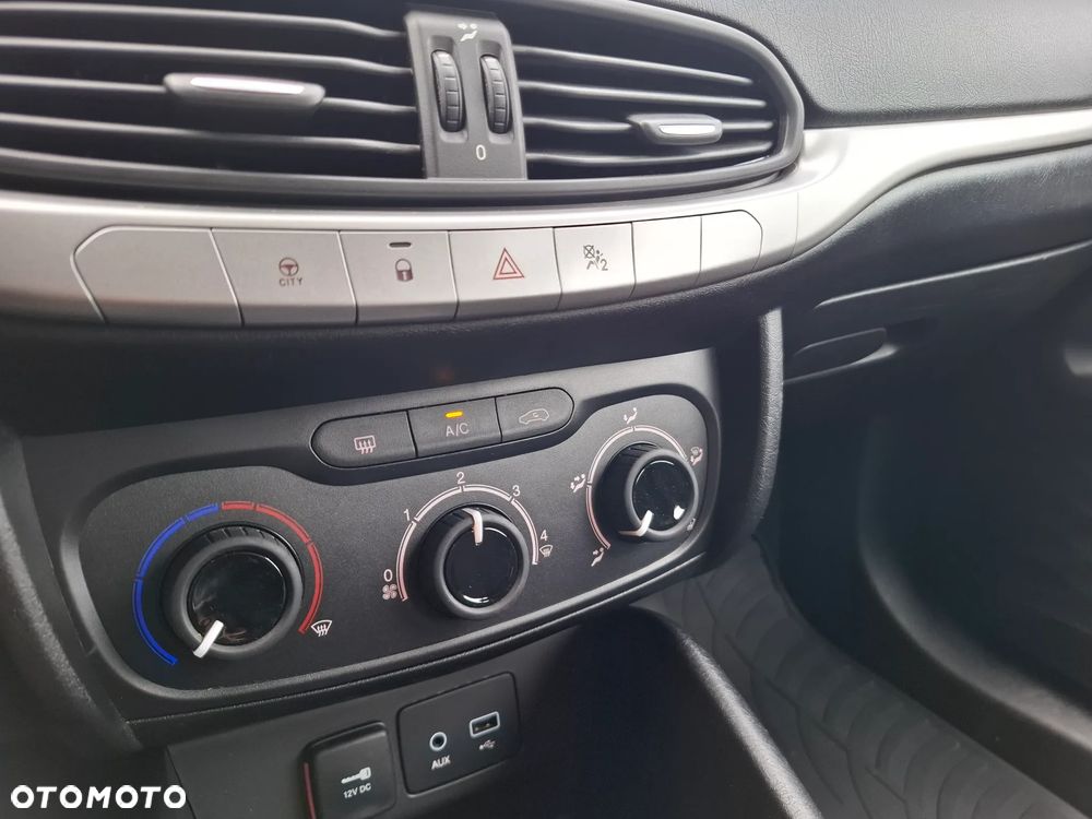 Fiat Tipo 1.4 16V More - 17