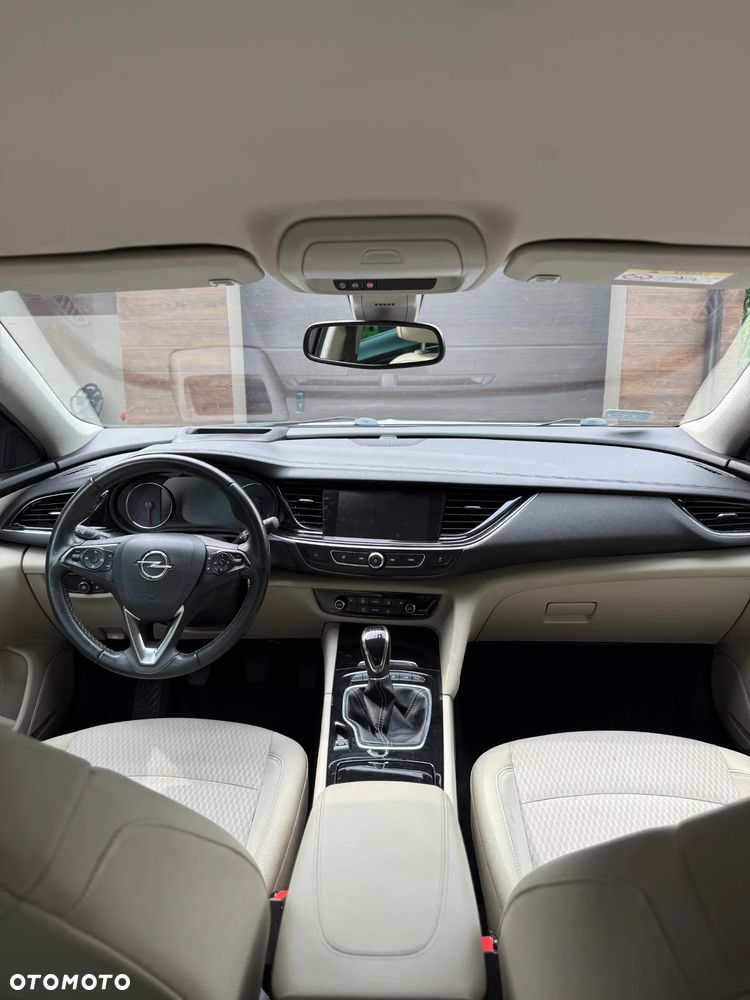 Opel Insignia 1.5 T Innovation S&S - 7