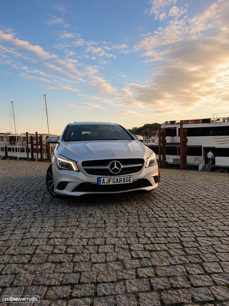 Mercedes-Benz CLA 180 d Shooting Brake - 4