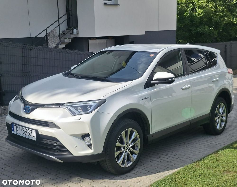 Toyota RAV4 - 1