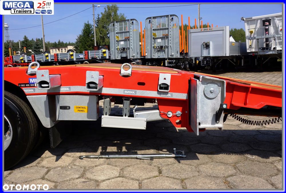 Inny Laweta 3 osie, 4 x zagłębienia kół, 58 T DMC !!! - 36