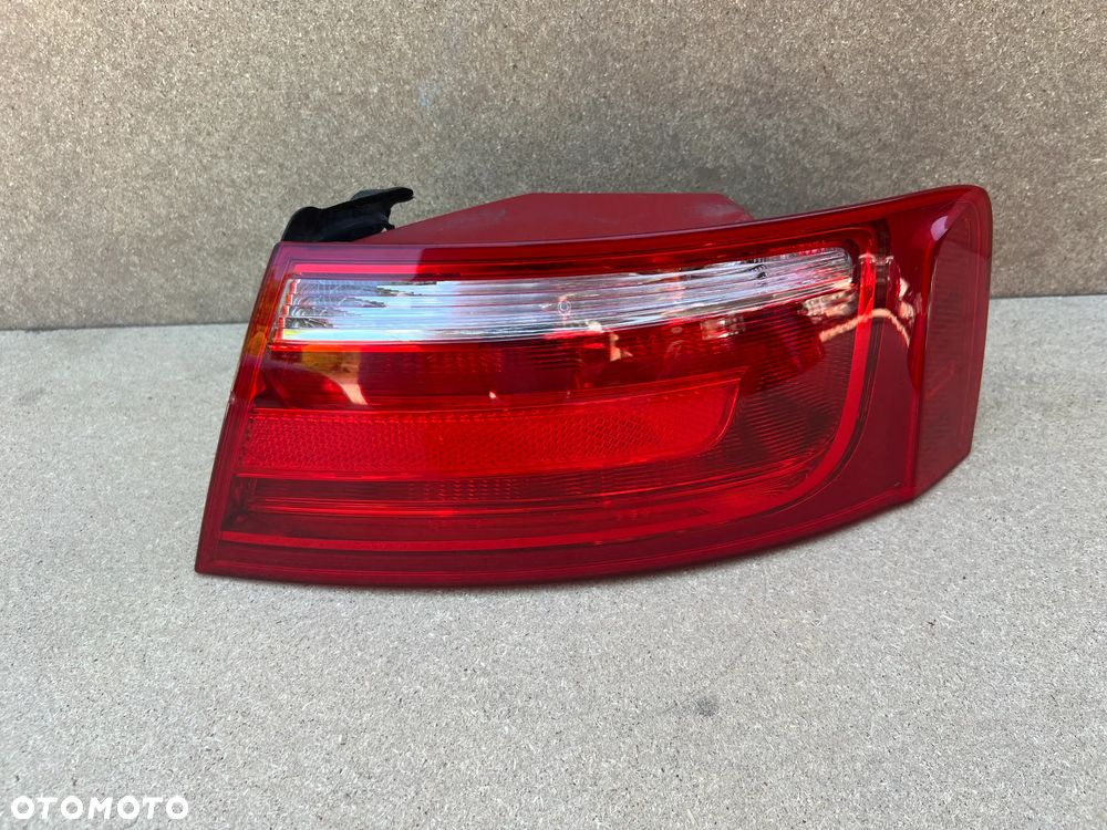 LAMPA TYLNA PRAWA AUDI A5 8T 8T0945096 - 4