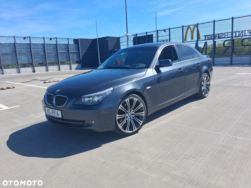 BMW Seria 5 523i Edition Exclusive - 3