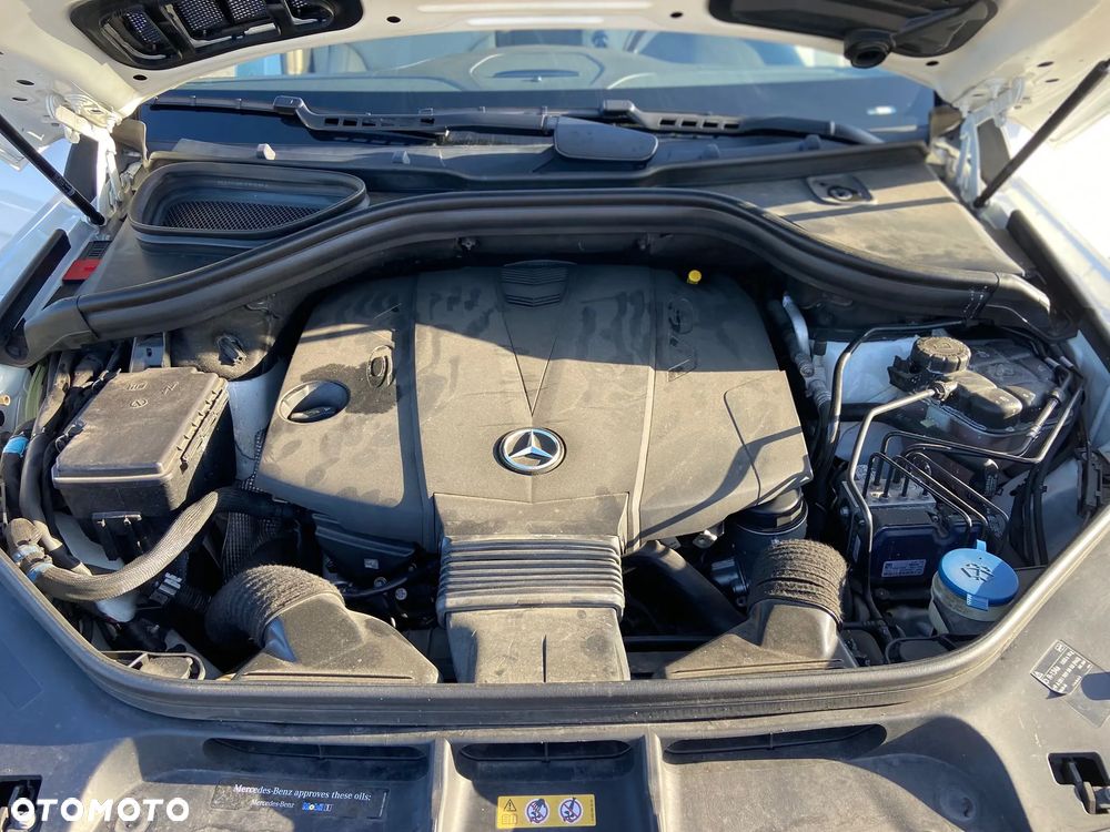 Mercedes-Benz GL 350 BlueTEC 4-Matic - 15
