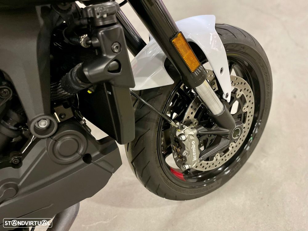 Ducati Monster 937 - 3