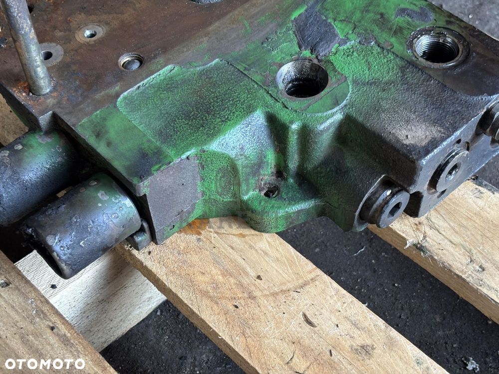John Deere 9120 9220 9320 9420 9520 9620 Zawór Sterujący Podnośnikiem Zaczepem CZĘŚCI RE234791 - 5