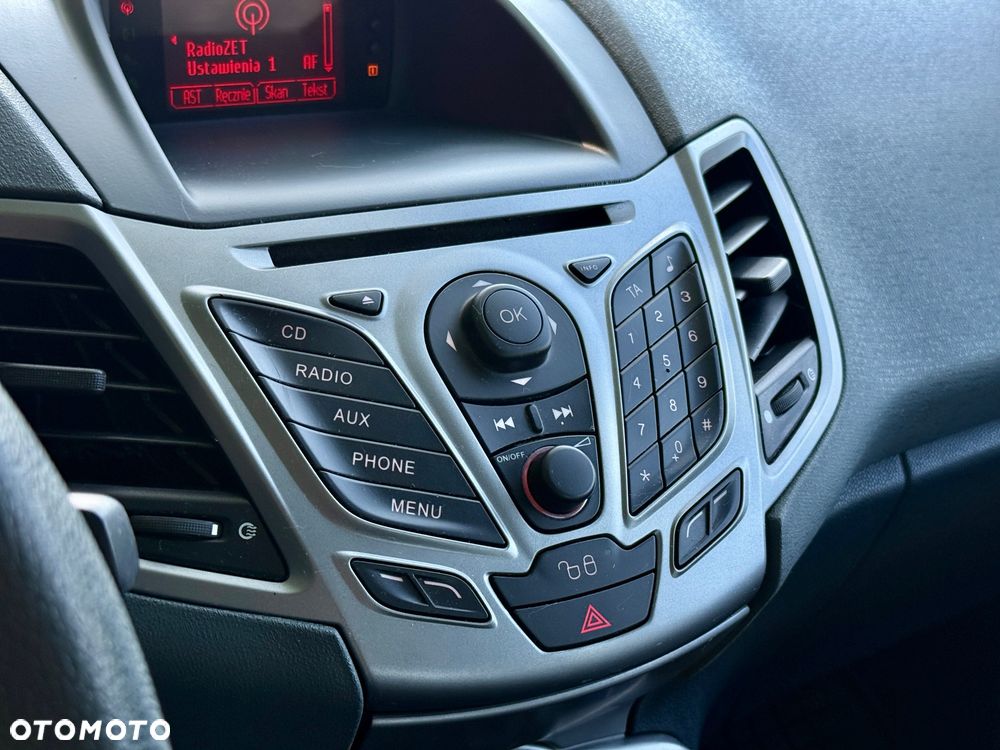 Ford Fiesta 1.25 Ambiente - 34