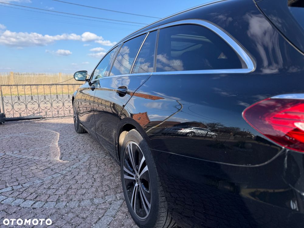Mercedes-Benz Klasa E 220 d 9G-TRONIC Avantgarde - 12