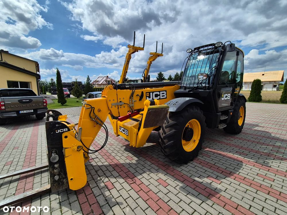 JCB 540-140 HiViz - 4