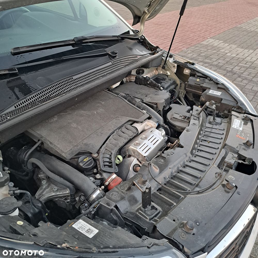 Opel Crossland X - 16