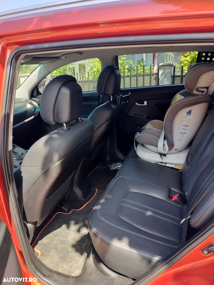 Kia Sportage - 15