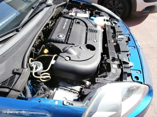 Fiat Punto 1.3 M-Jet Easy S&S - 27