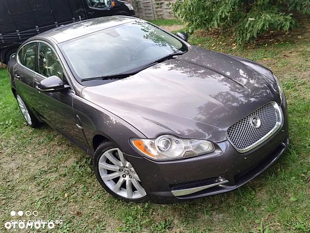 Jaguar XF 3.0 V6 D Luxury - 5