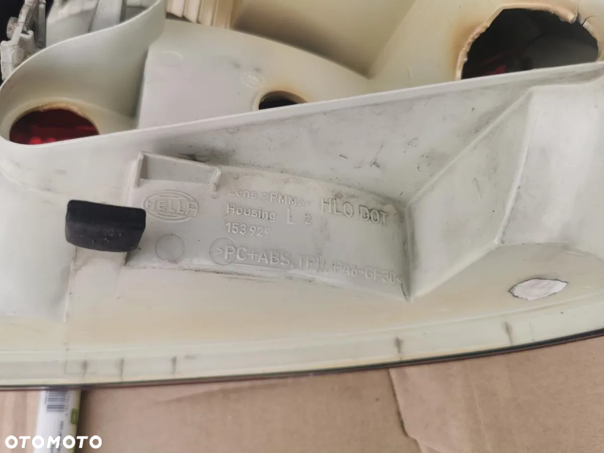 LAMPA LEWA PRAWA LEWY PRAWY TYŁ TYLNA AUDI A4 B6 SEDAN - 5