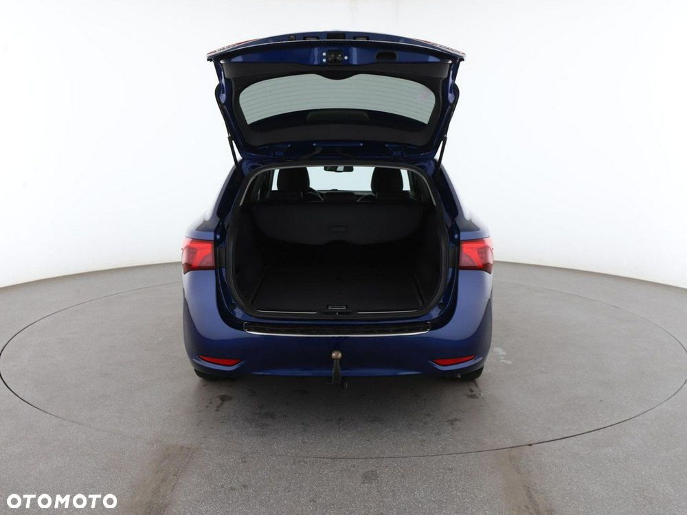 Toyota Avensis 2.0 D-4D Prestige - 19