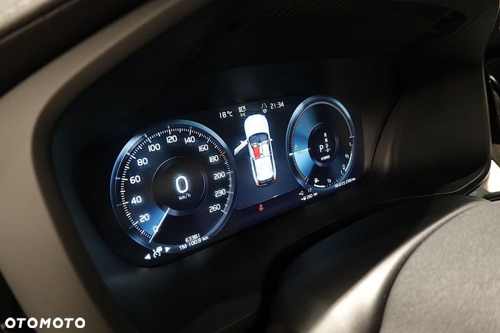 Volvo XC 60 T6 Plug-In Hybrid AWD R-Design - 21