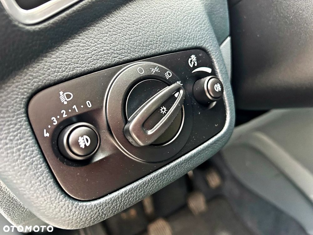 Ford C-MAX 2.0 TDCi Titanium - 30