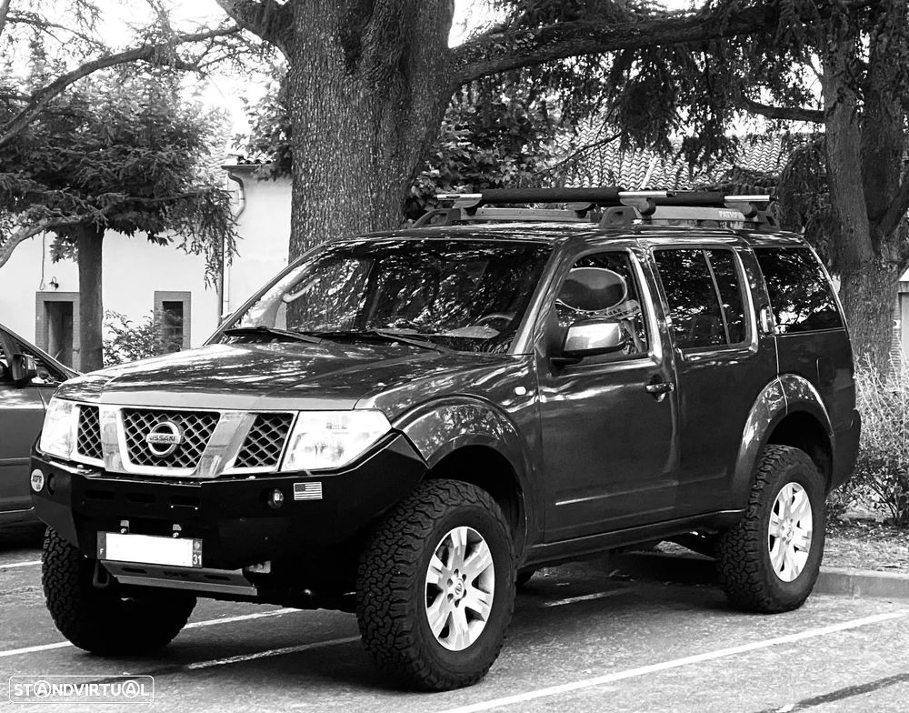 Nissan Pathfinder - 1