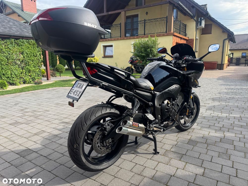 Yamaha FZ8 - 4