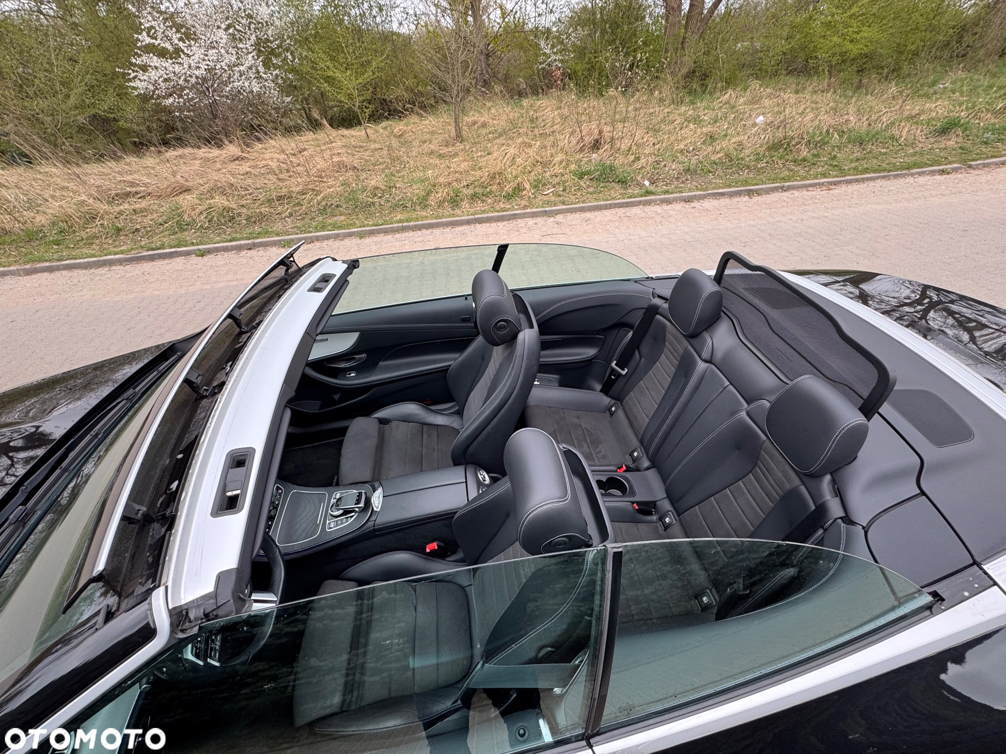 Mercedes-Benz Klasa E 220 d Cabrio 9G-TRONIC AMG Line - 29