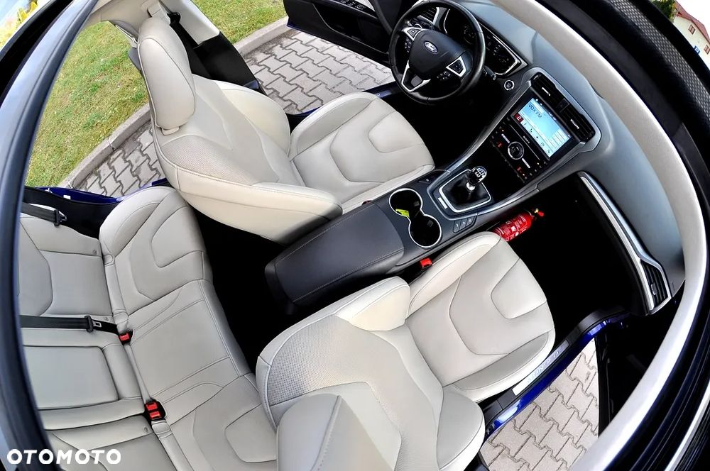 Ford Mondeo 2.0 TDCi Titanium - 17