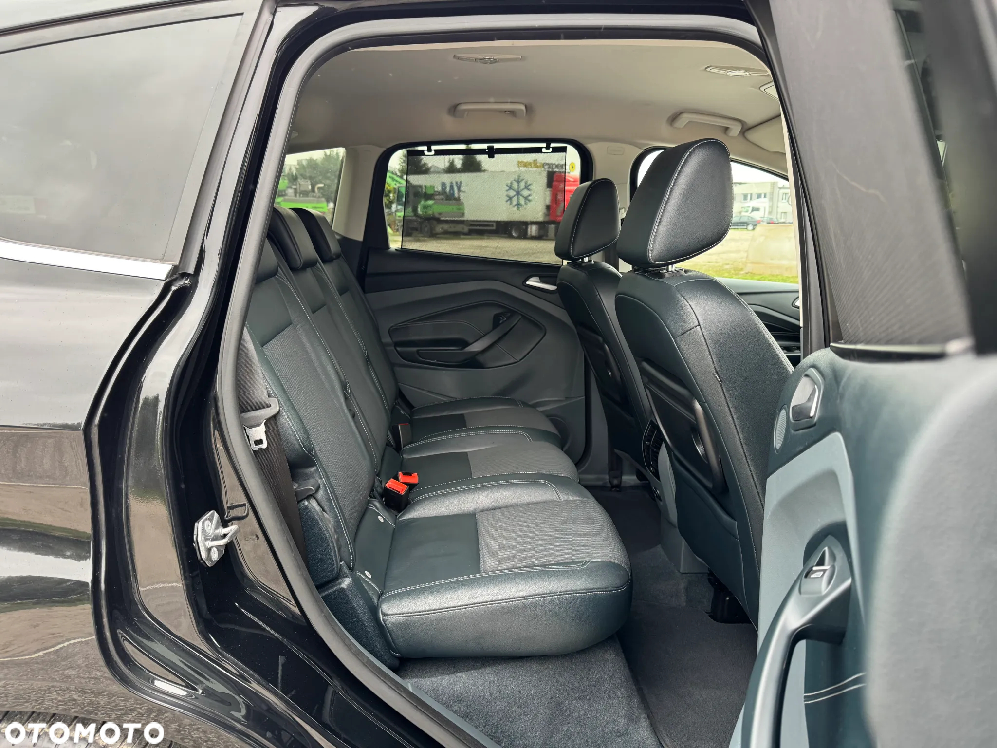 Ford C-MAX 1.0 EcoBoost Start-Stopp-System Business Edition - 31