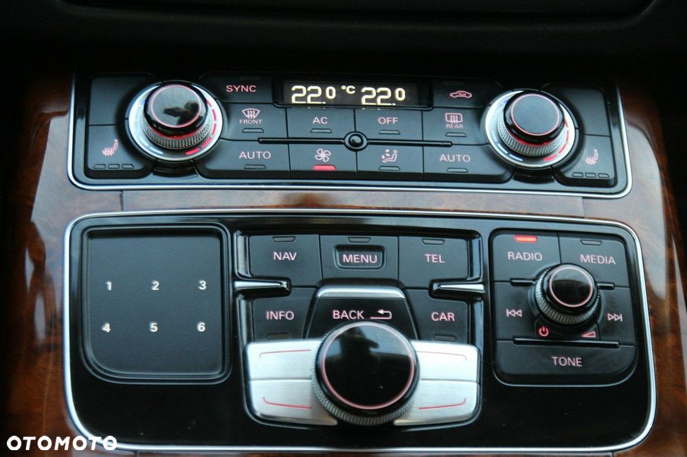 Audi A8 4.2 FSI L Quattro - 21