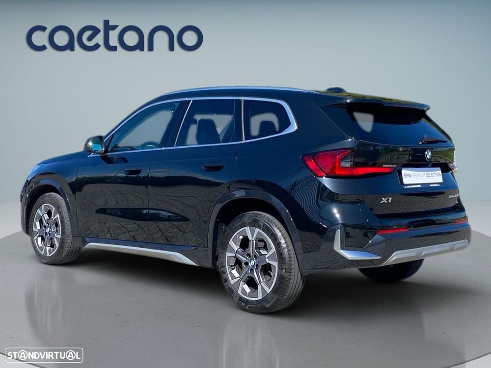 BMW X1 sDrive18d xLine - 23