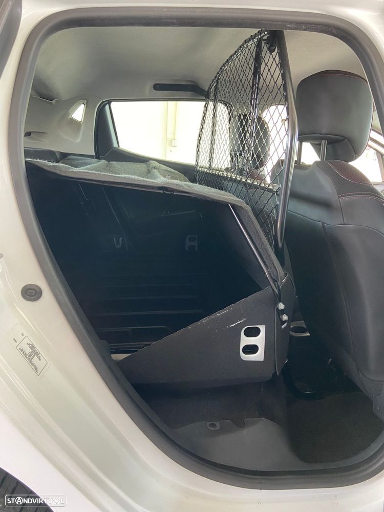 Renault Clio - 25