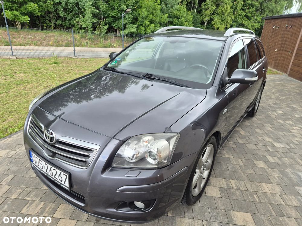 Toyota Avensis 2.2 D-CAT Sol plus NAVI - 2