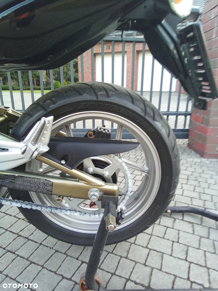Kawasaki ER - 21