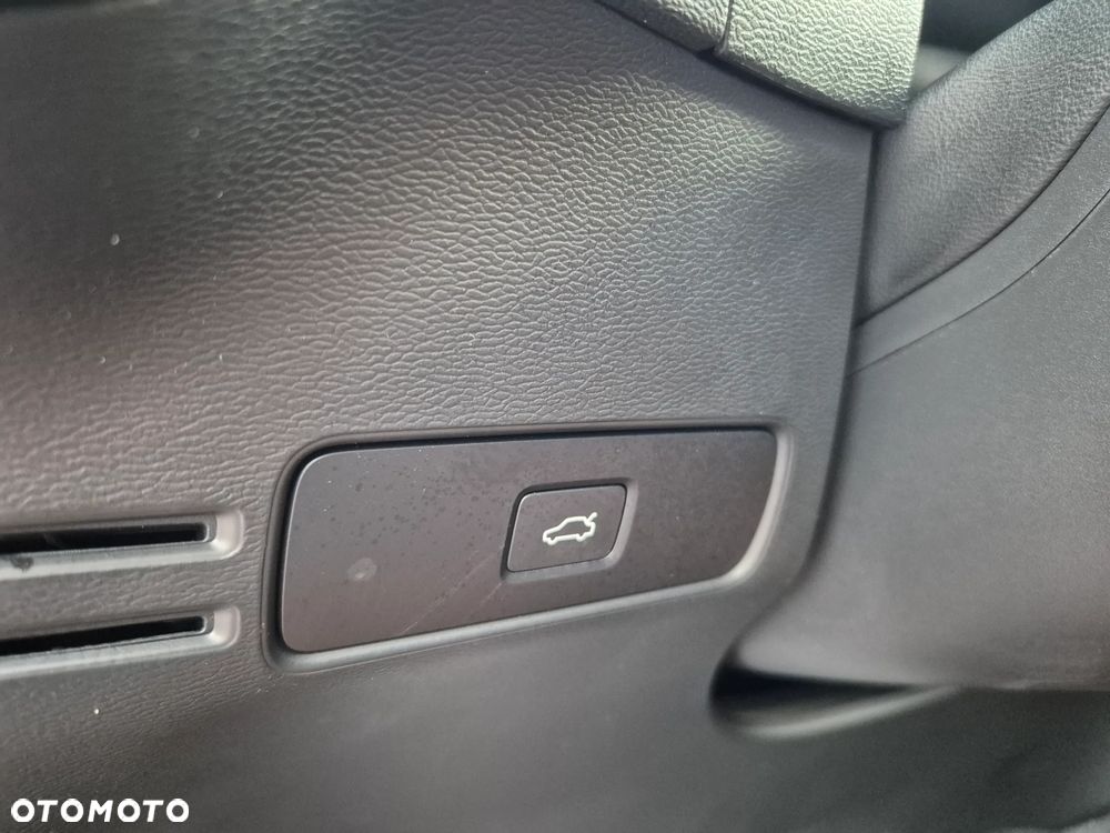 Volvo XC 40 B3 Core - 35