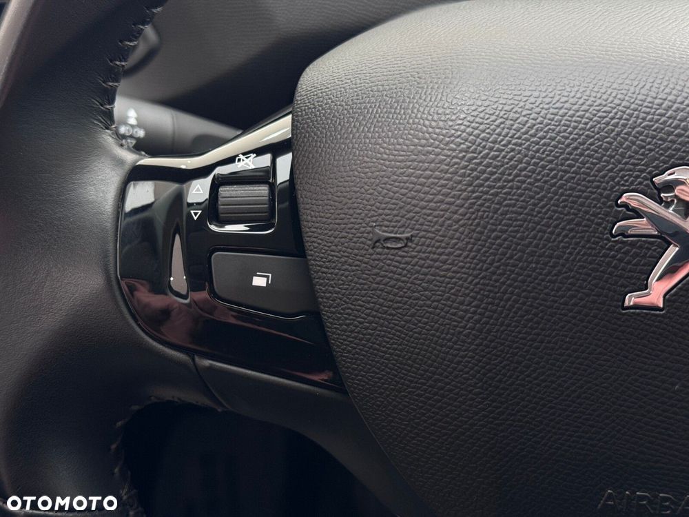 Peugeot 308 1.2 PureTech Active S&S - 23