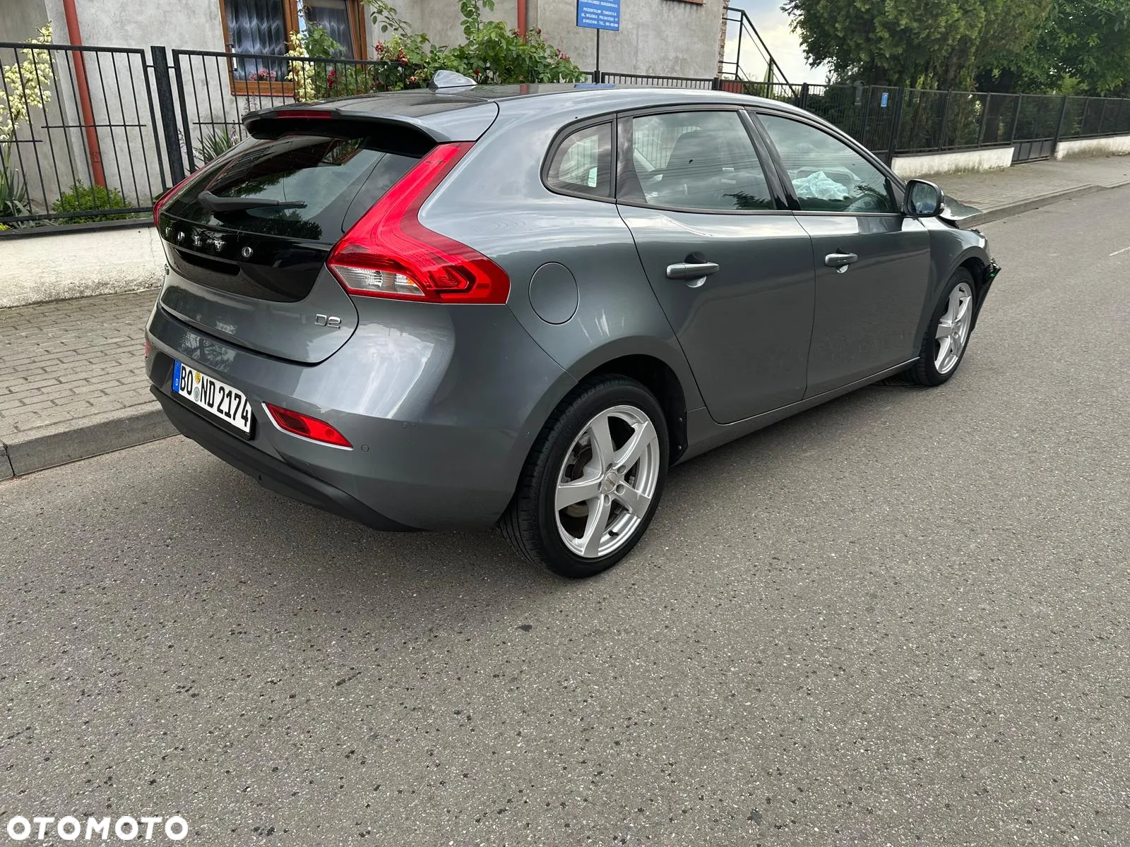 Volvo V40 D2 Drive-E Momentum - 5