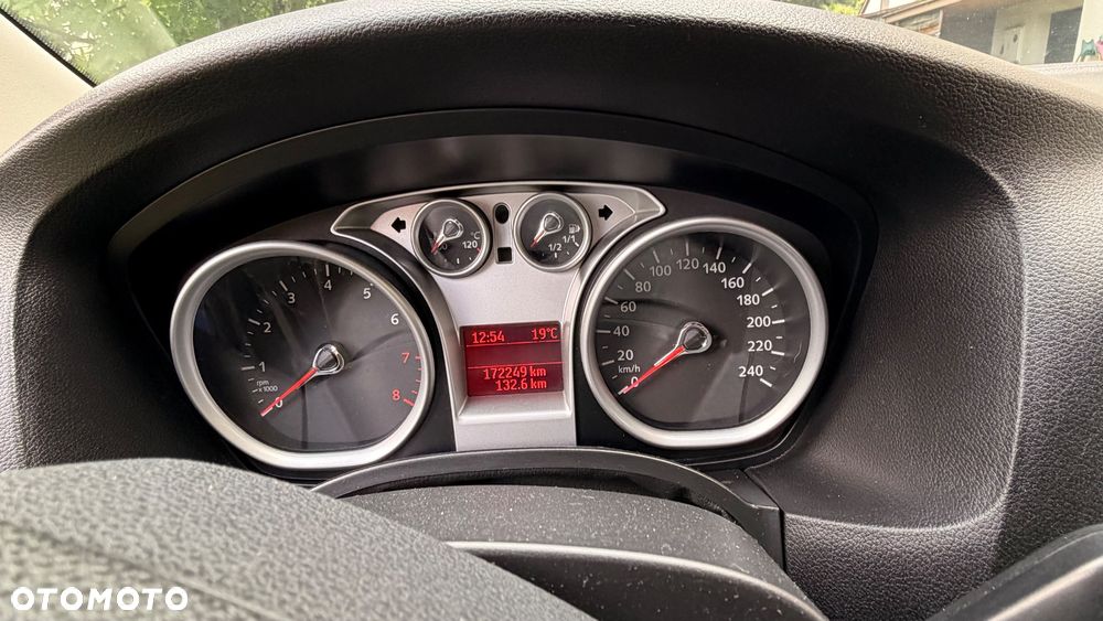 Ford Focus 1.6 16V Style+ - 9