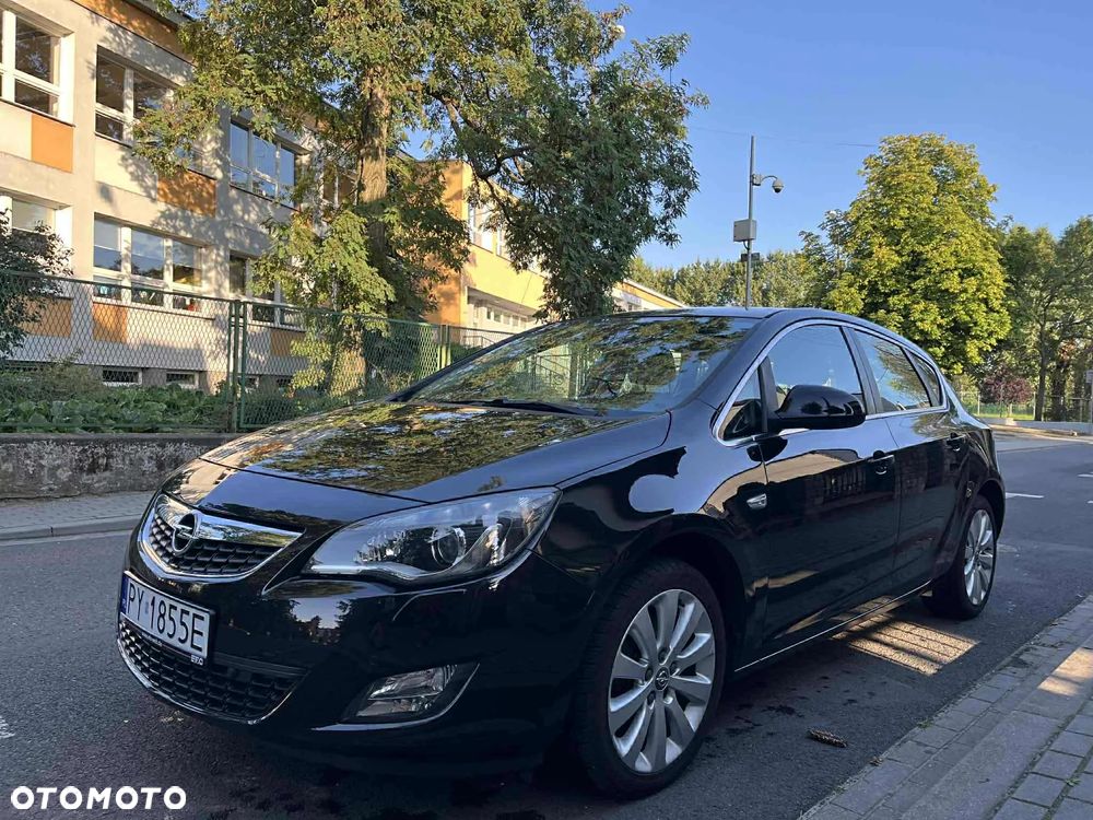 Opel Astra IV 1.6 T Cosmo - 1