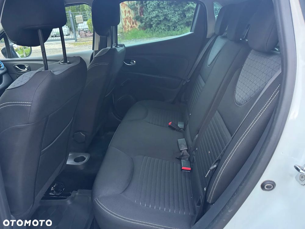 Renault Clio TCe 90 Luxe - 12