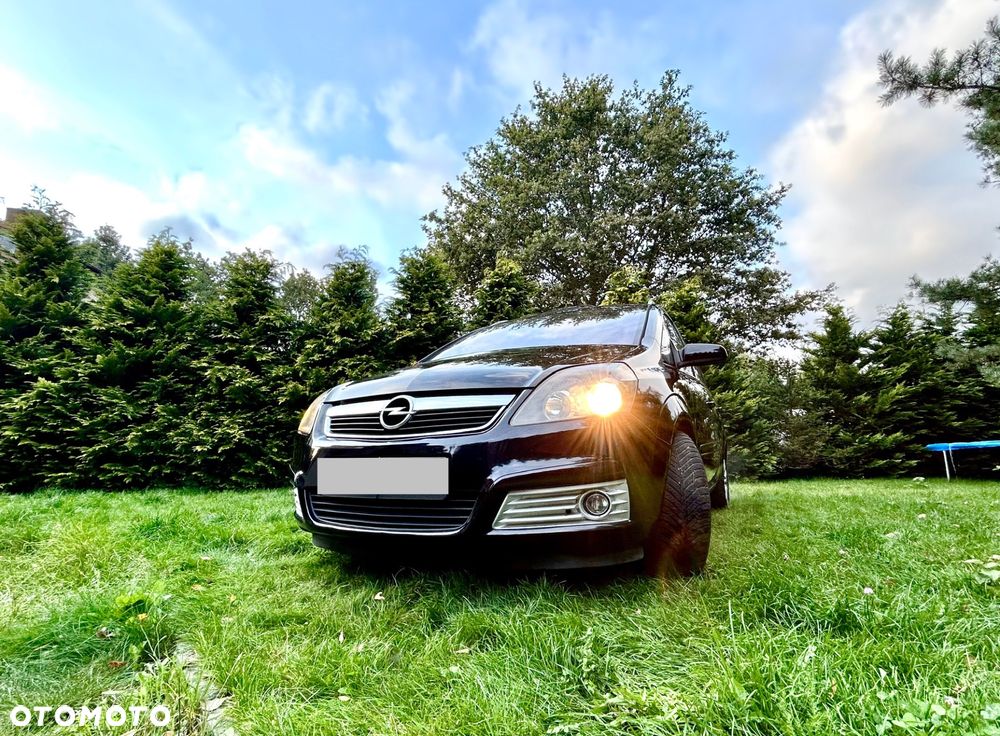Opel Zafira ver-1-9-cdti-cosmo-activeselect - 17