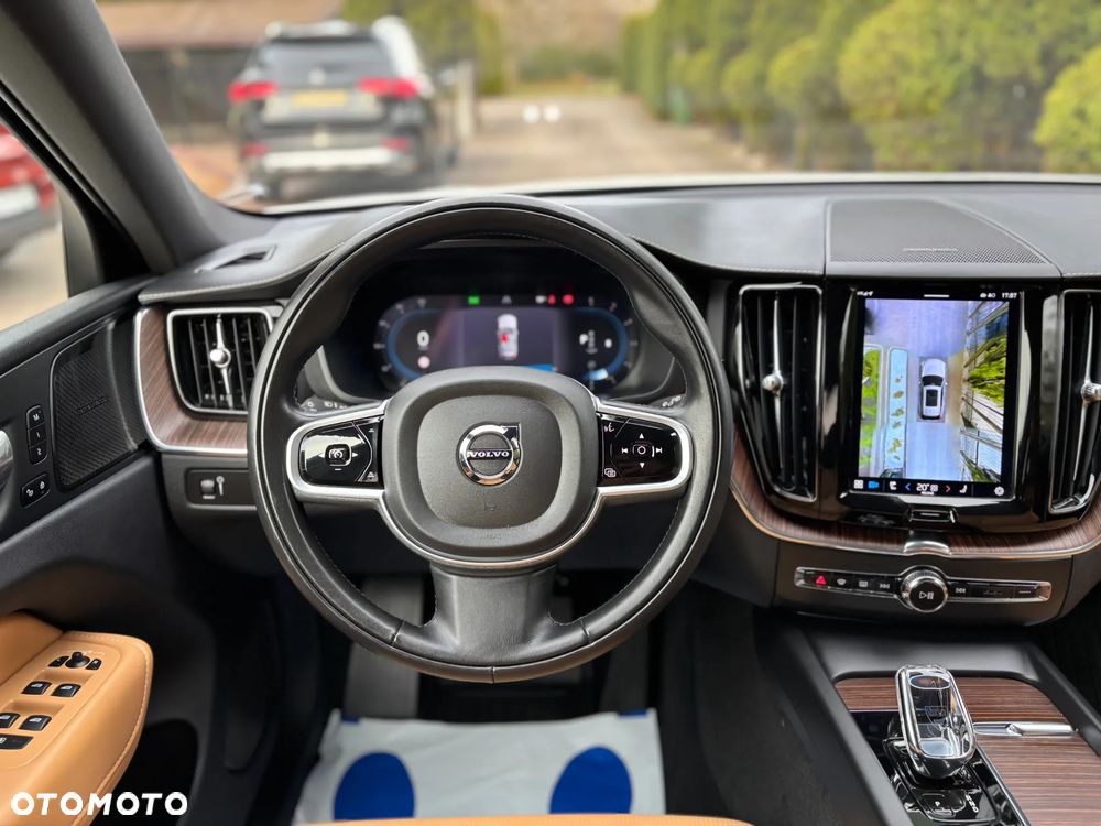 Volvo XC 60 B4 D AWD Geartronic Inscription - 30