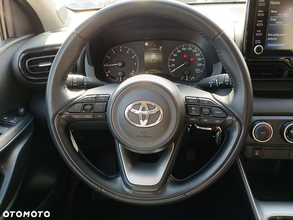 Toyota Yaris 1.5 Comfort - 12