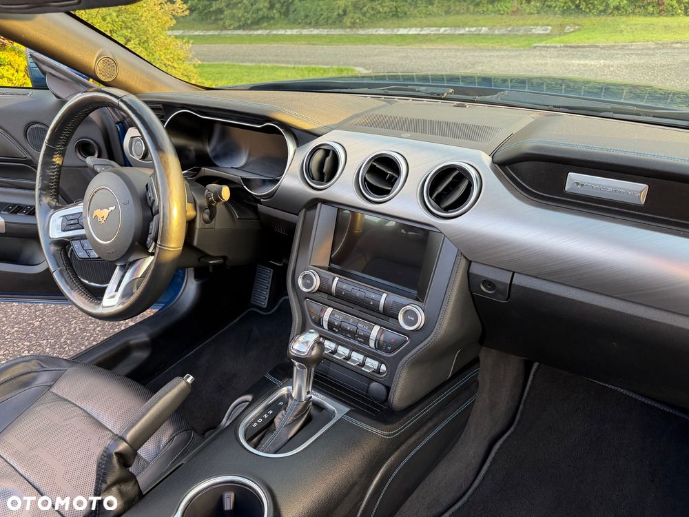 Ford Mustang - 28