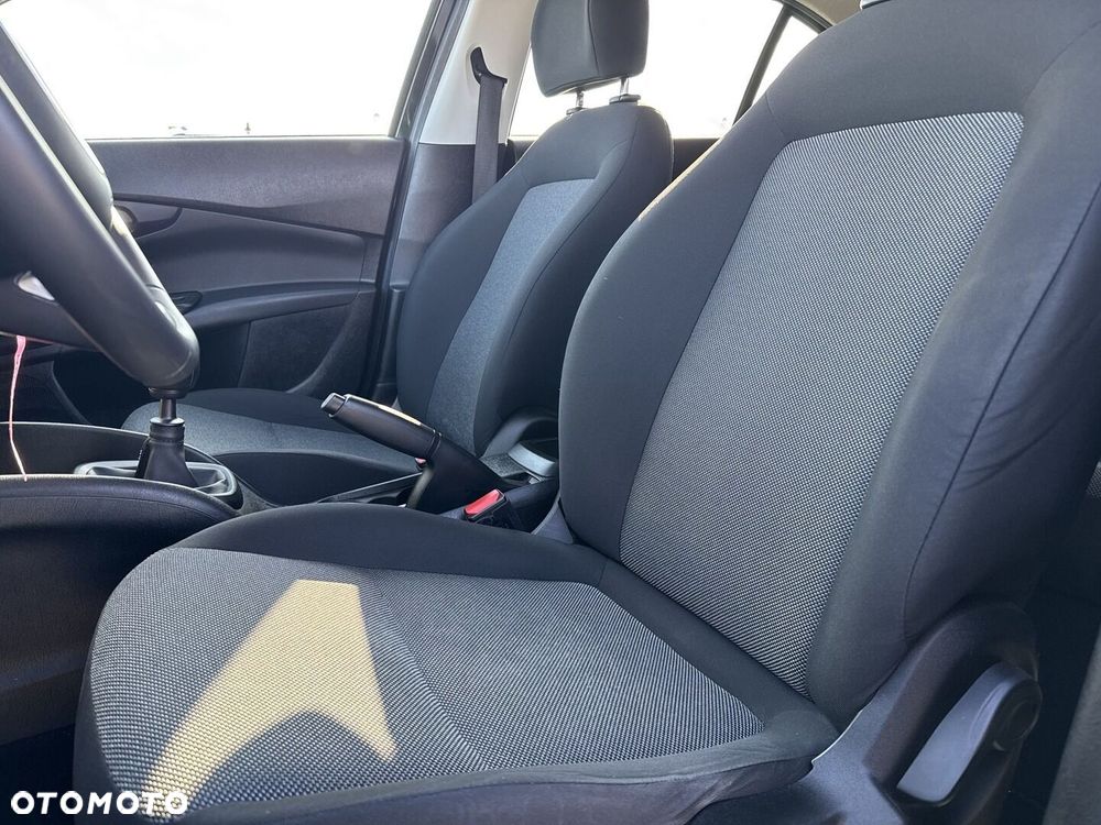 Fiat Tipo 1.4 T-Jet 16v Street - 16