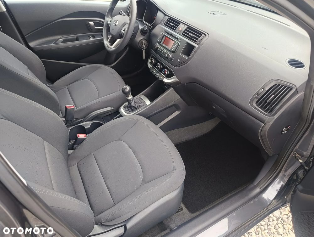 Kia Rio 1.2 Attract - 15